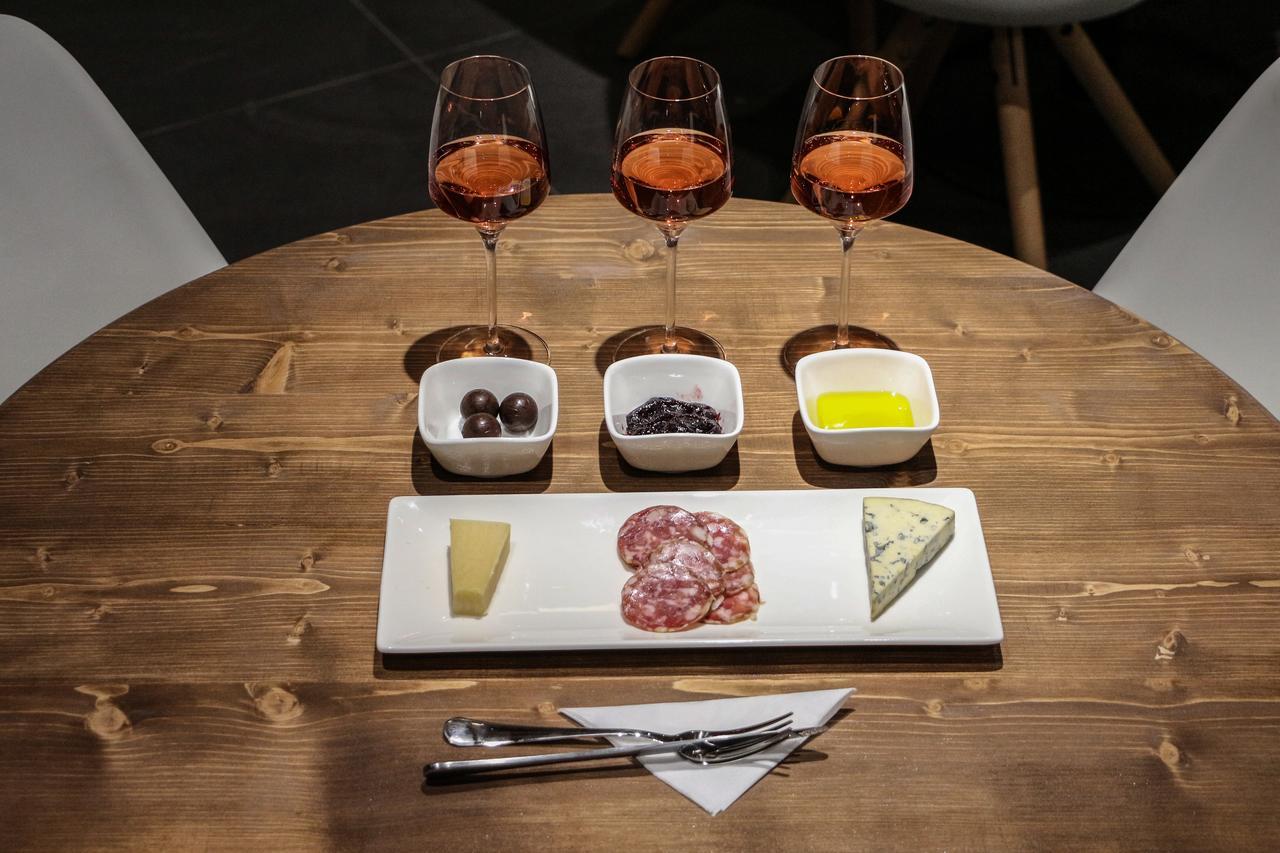 Wine Hotel 키시나우 외부 사진